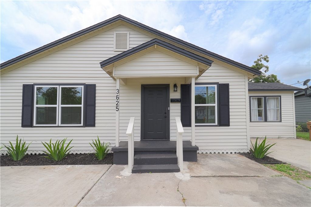 3625 Harris Dr, Corpus Christi, TX 78411