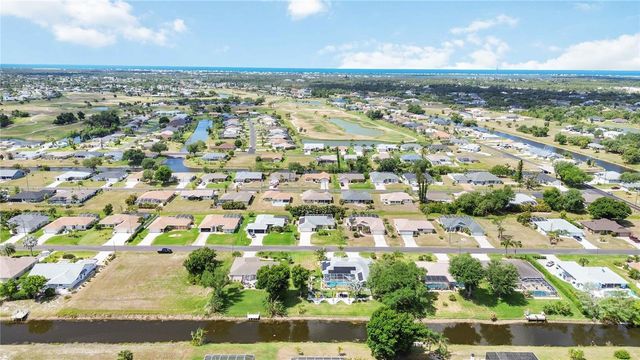 15 MARINER LANE, Rotonda West, FL 33947