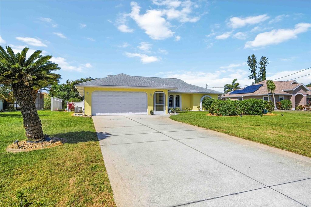 15 MARINER LANE, Rotonda West, FL 33947