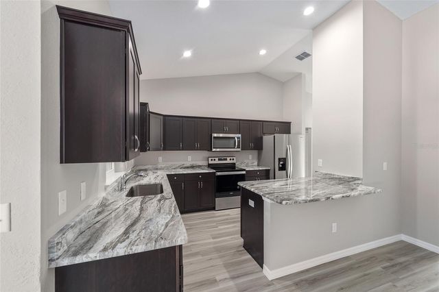 8121 SW 202ND TERRACE, Dunnellon, FL 34431