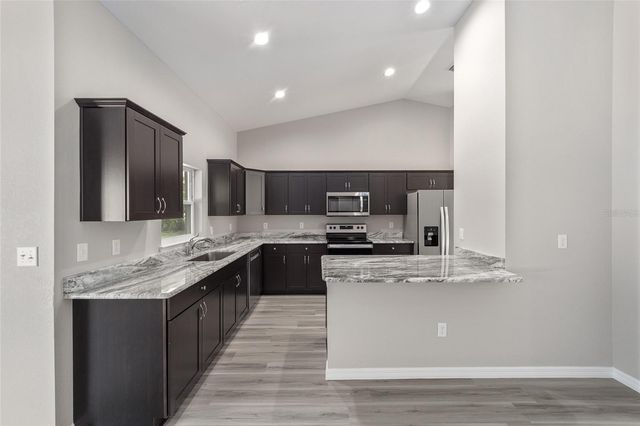 8121 SW 202ND TERRACE, Dunnellon, FL 34431