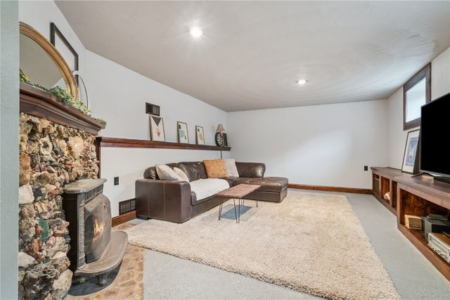 1177 10th Street, Marion, IA 52302