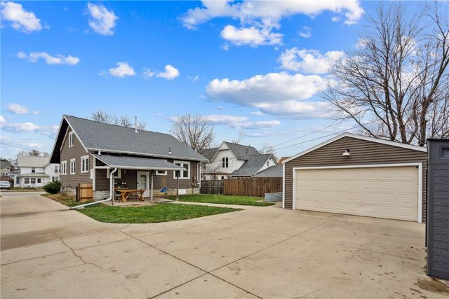 1177 10th Street, Marion, IA 52302