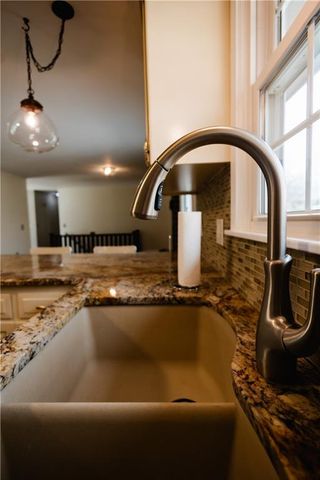 4709 Brookwood Terrace, St Joseph, MO 64506