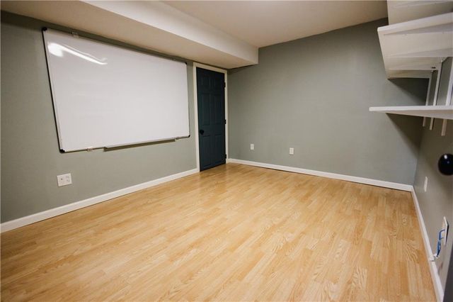 4709 Brookwood Terrace, St Joseph, MO 64506