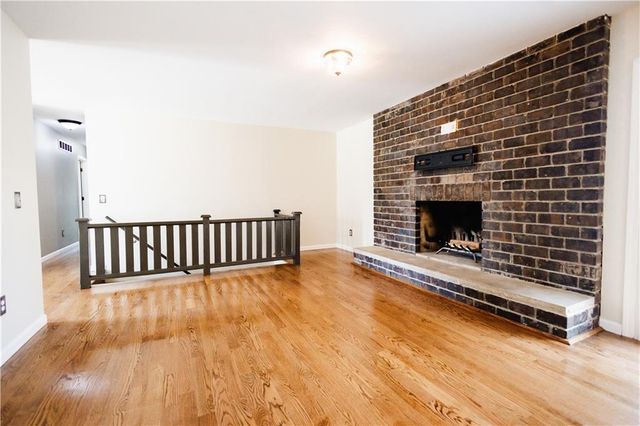 4709 Brookwood Terrace, St Joseph, MO 64506