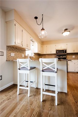 4709 Brookwood Terrace, St Joseph, MO 64506