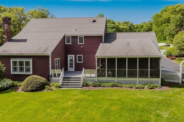7 Tina Rd, Milford, MA 01757