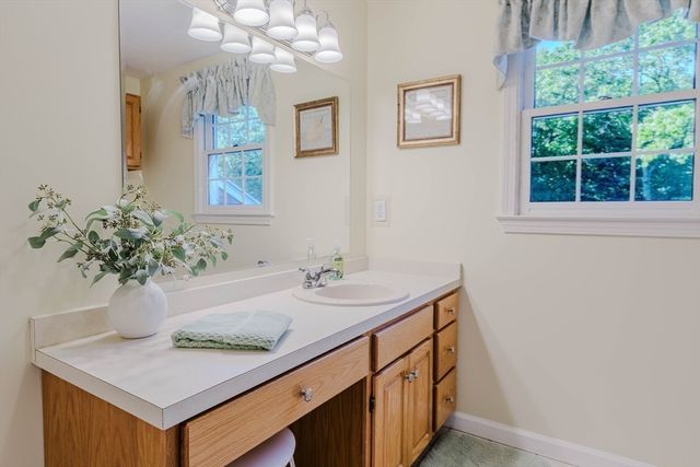 7 Tina Rd, Milford, MA 01757