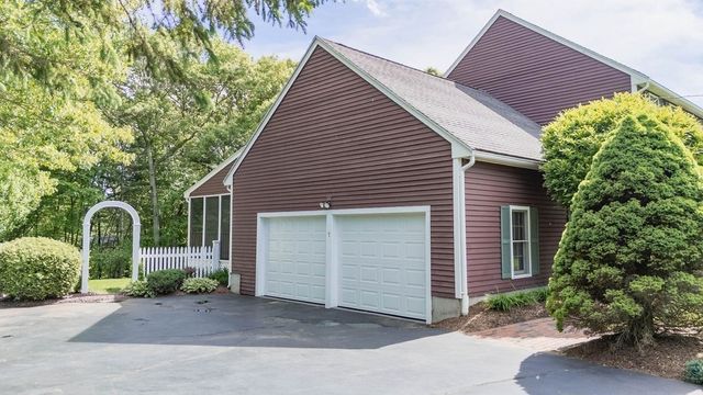7 Tina Rd, Milford, MA 01757