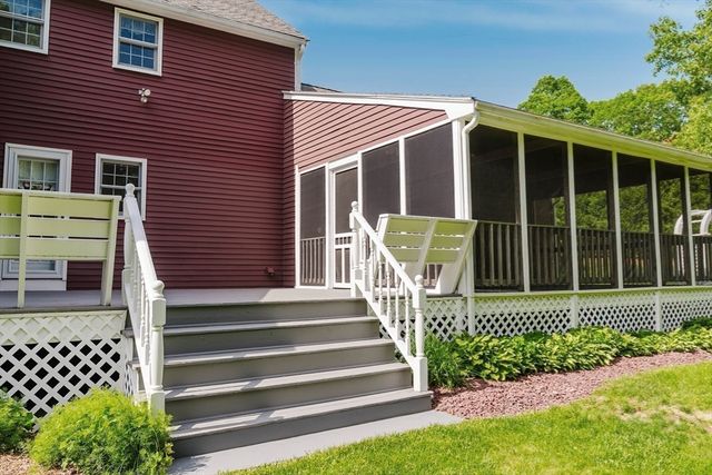 7 Tina Rd, Milford, MA 01757