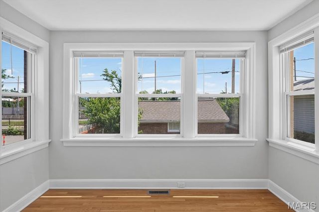 5800 Pershing Avenue, St Louis, MO 63112