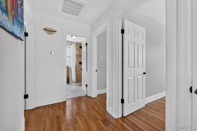 5800 Pershing Avenue, St Louis, MO 63112