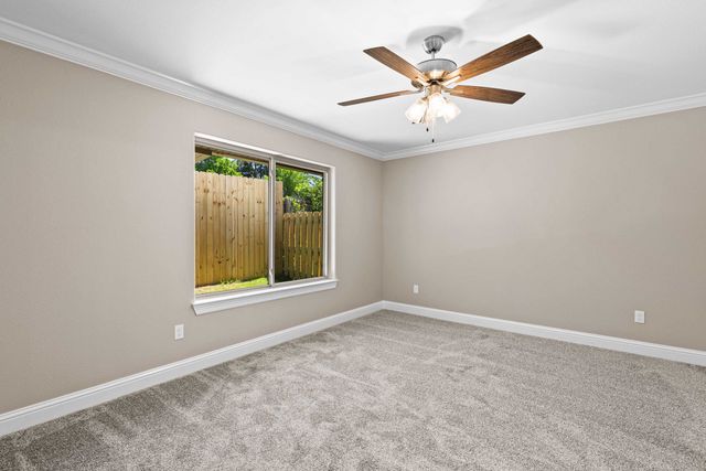 1623 Big Bend, Longview, TX 75605