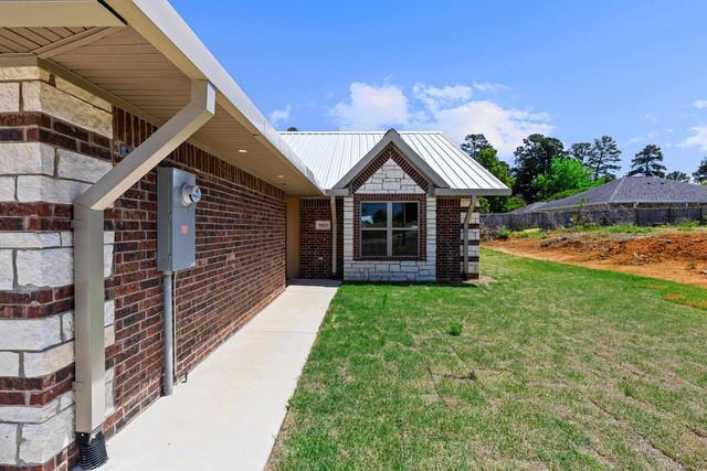 1623 Big Bend, Longview, TX 75605