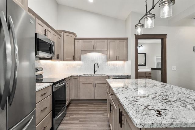 938 Jeffers Ridge, Eau Claire, WI 54703