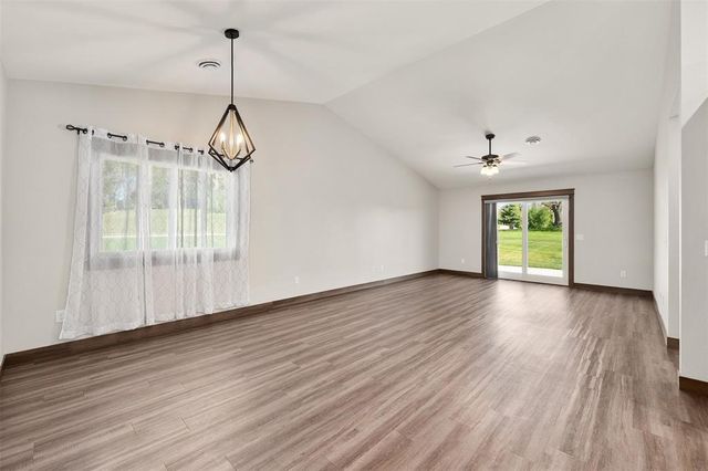 938 Jeffers Ridge, Eau Claire, WI 54703