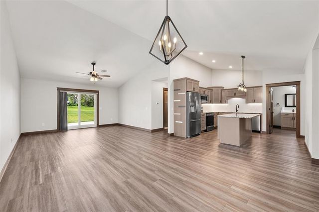 938 Jeffers Ridge, Eau Claire, WI 54703