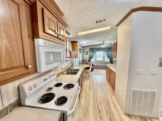 3012 NE 104TH AVENUE, Silver Springs, FL 34488