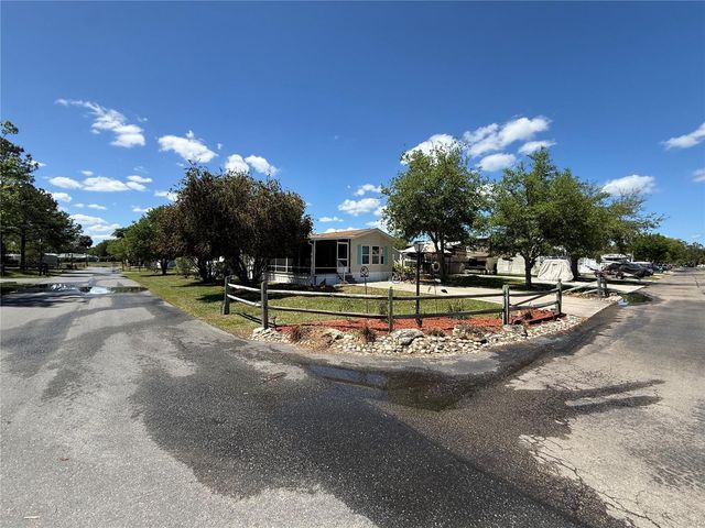 3012 NE 104TH AVENUE, Silver Springs, FL 34488