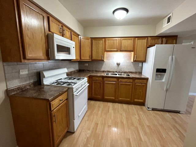 6616 104th Place 5, Chicago Ridge, IL 60415