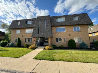 6616 104th Place 5, Chicago Ridge, IL 60415