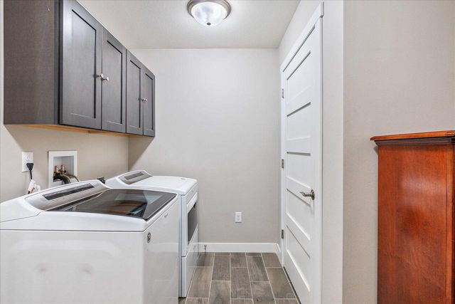 1023 Lincoln STREET, Onalaska, WI 54650
