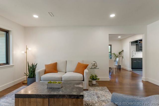 4907 S Boston Avenue, Tulsa, OK 74105