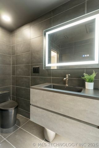 4907 S Boston Avenue, Tulsa, OK 74105