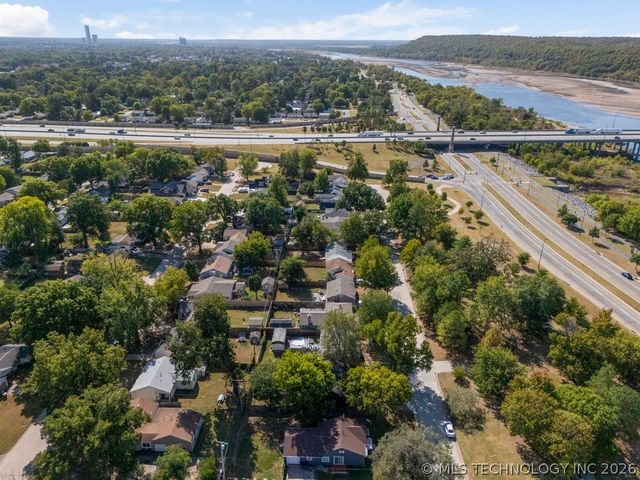 4907 S Boston Avenue, Tulsa, OK 74105