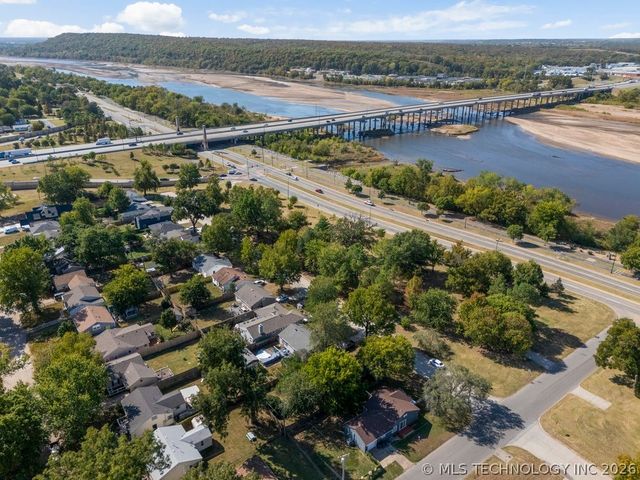 4907 S Boston Avenue, Tulsa, OK 74105