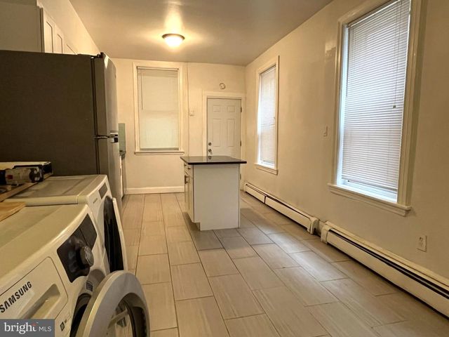 4821 RIDGE AVE, Philadelphia, PA 19129