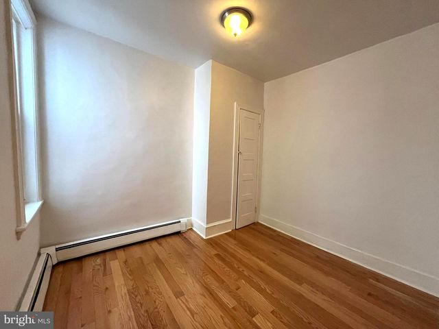 4821 RIDGE AVE, Philadelphia, PA 19129
