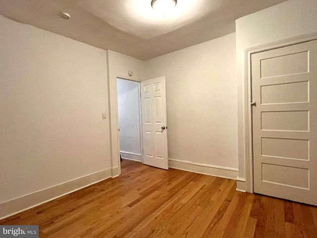 4821 RIDGE AVE, Philadelphia, PA 19129