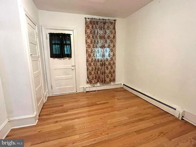 4821 RIDGE AVE, Philadelphia, PA 19129