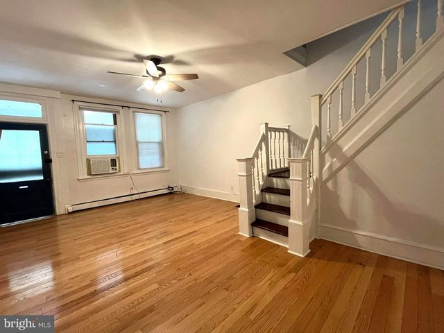 4821 RIDGE AVE, Philadelphia, PA 19129