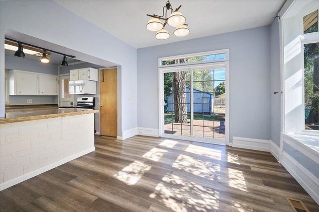2514 N HAMILTON St, Spokane, WA 99207