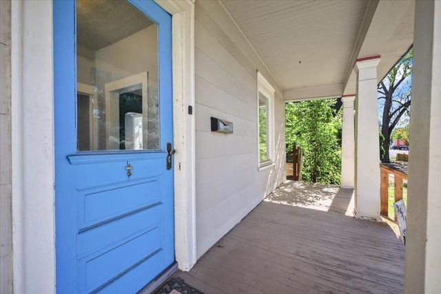 2514 N HAMILTON St, Spokane, WA 99207