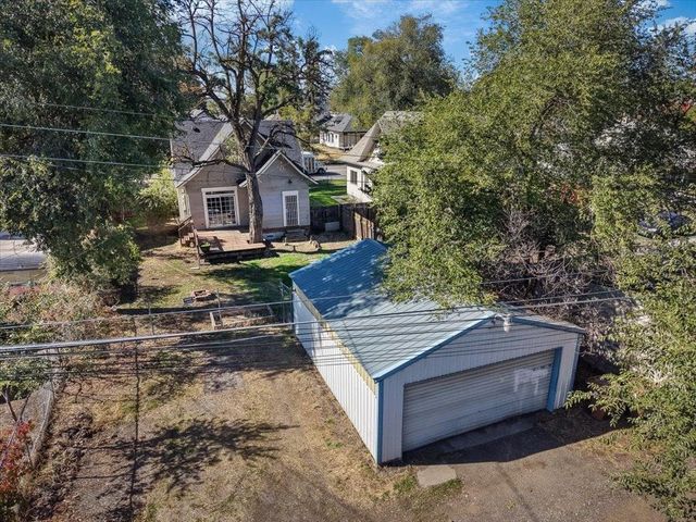2514 N HAMILTON St, Spokane, WA 99207