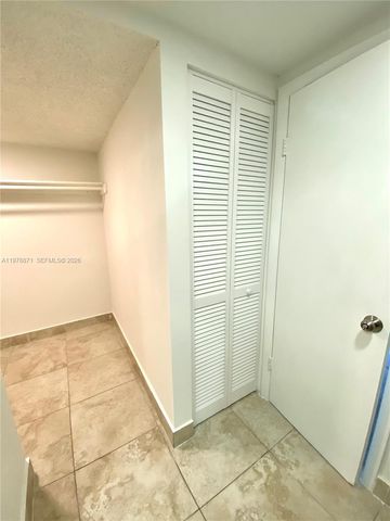 10090 NW 80th Ct 1553, Hialeah Gardens, FL 33016