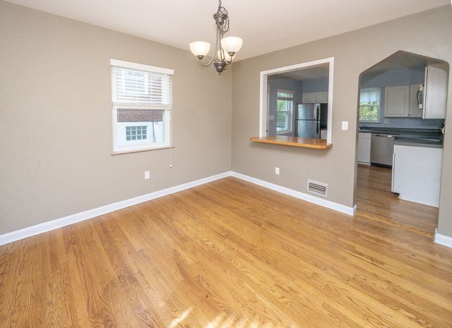 1604 E Henry Clay Avenue, Fort Wright, KY 41011