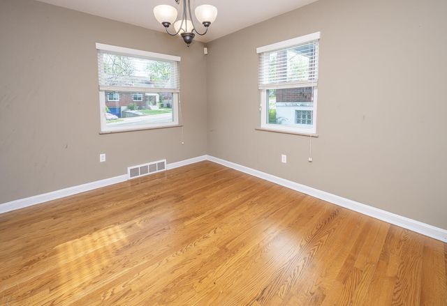 1604 E Henry Clay Avenue, Fort Wright, KY 41011