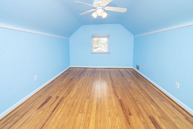 1604 E Henry Clay Avenue, Fort Wright, KY 41011