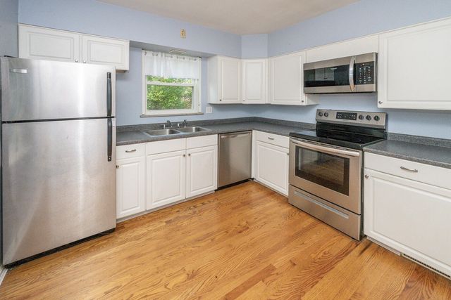 1604 E Henry Clay Avenue, Fort Wright, KY 41011