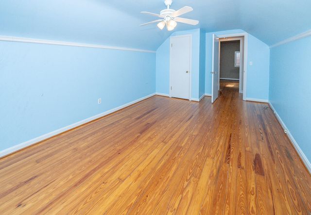 1604 E Henry Clay Avenue, Fort Wright, KY 41011