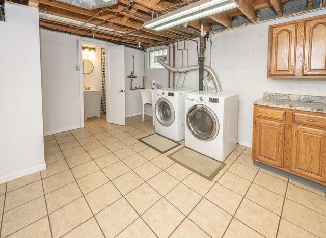 1604 E Henry Clay Avenue, Fort Wright, KY 41011