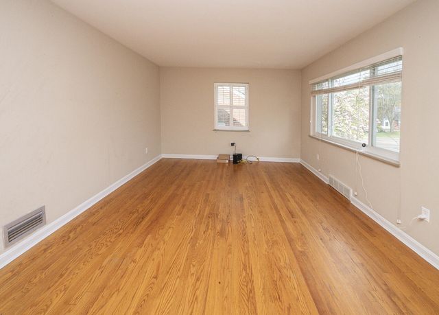 1604 E Henry Clay Avenue, Fort Wright, KY 41011