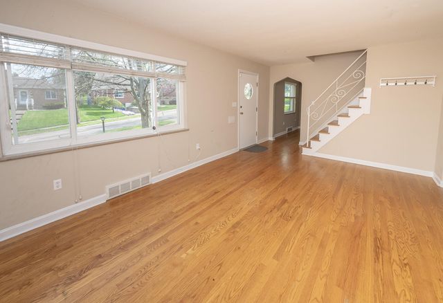 1604 E Henry Clay Avenue, Fort Wright, KY 41011