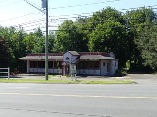 275 West Main Street, Avon, CT 06001