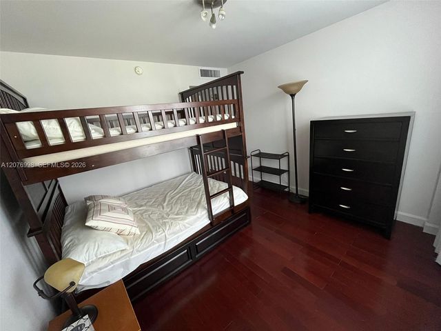 5161 Collins Avenue 815, Miami Beach, FL 33140